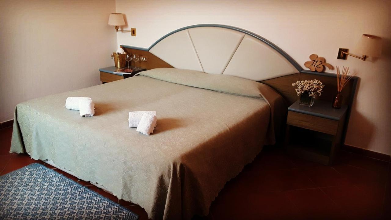 Hotel Pinocchio Arzachena Ngoại thất bức ảnh
