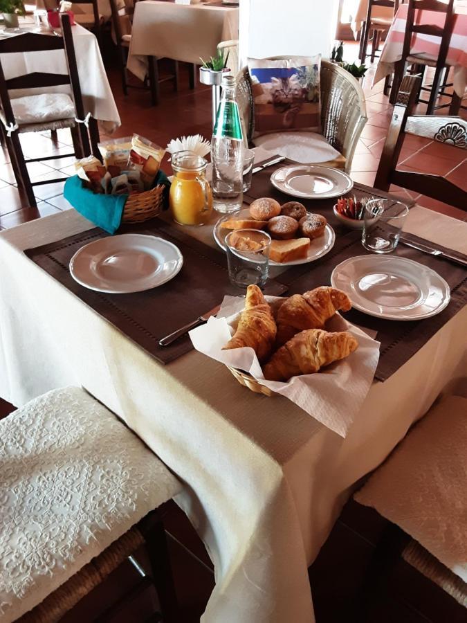 Hotel Pinocchio Arzachena Ngoại thất bức ảnh